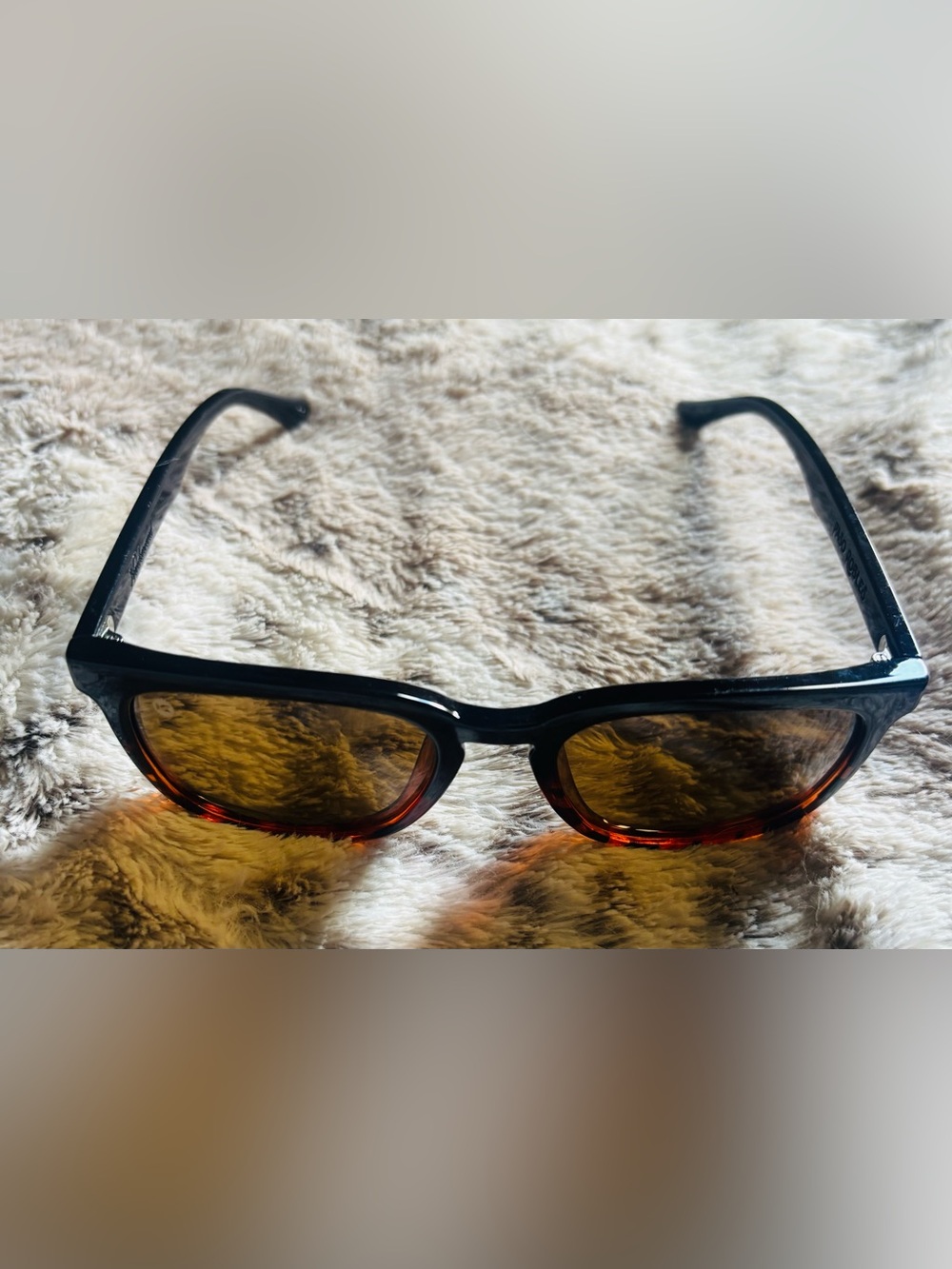 Women’s Tortoiseshell and Black Sunglasses - Stylish UV Shades